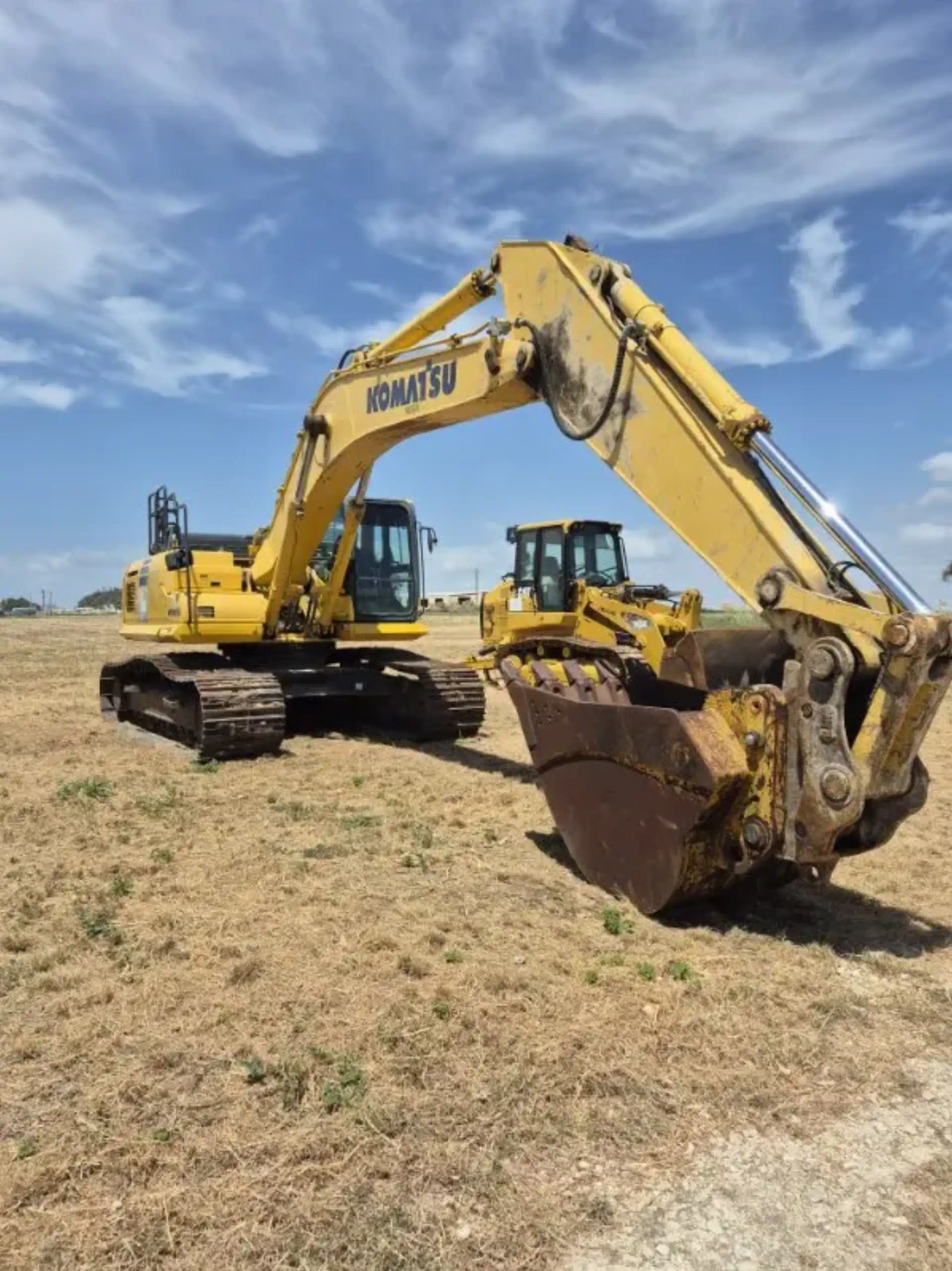 1-1103961--Komatsu-PC360-LC-11-Excavators-Crawler-1920-40-1