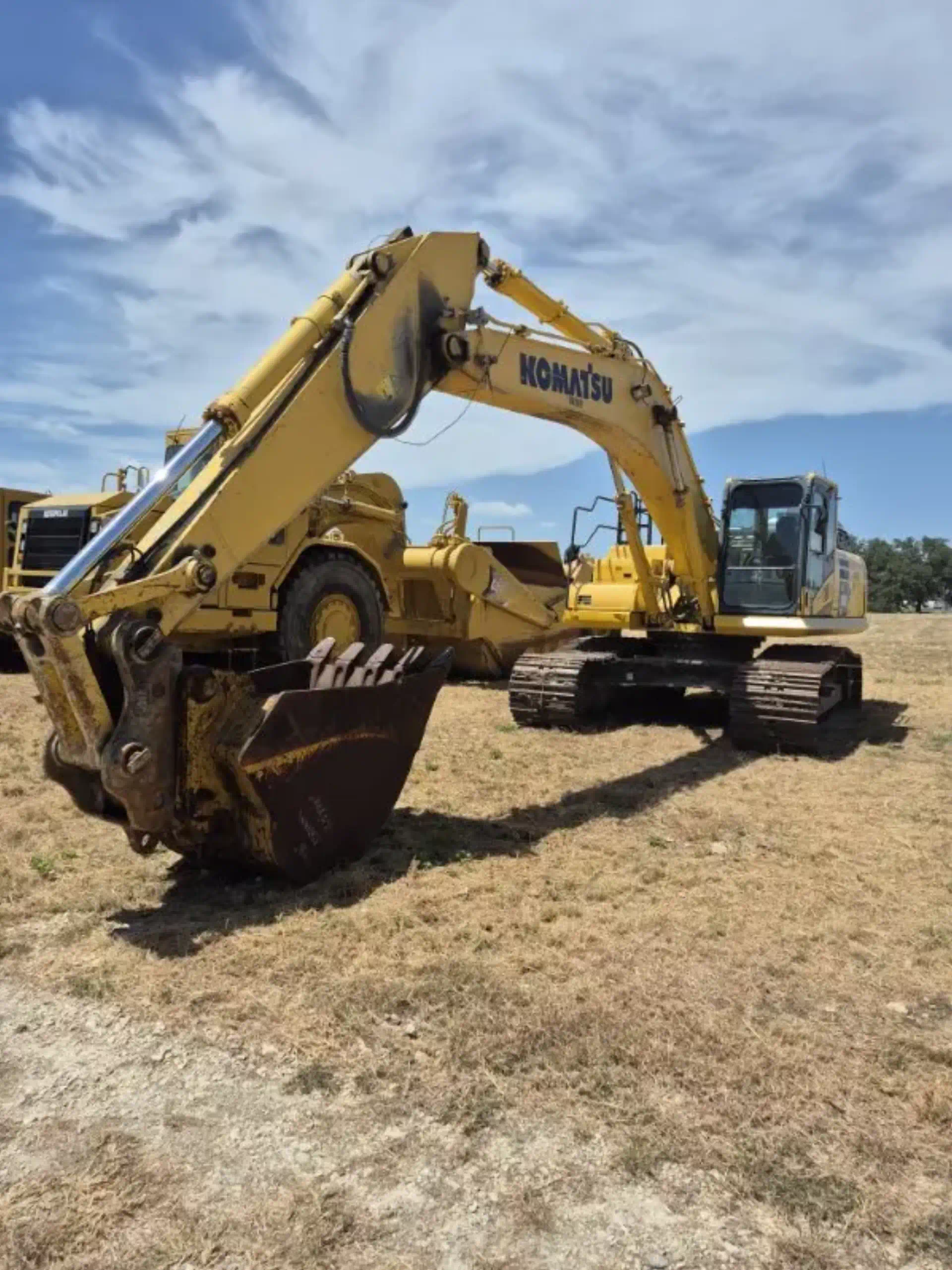 2-1103961--Komatsu-PC360-LC-11-Excavators-Crawler-1920-42-1