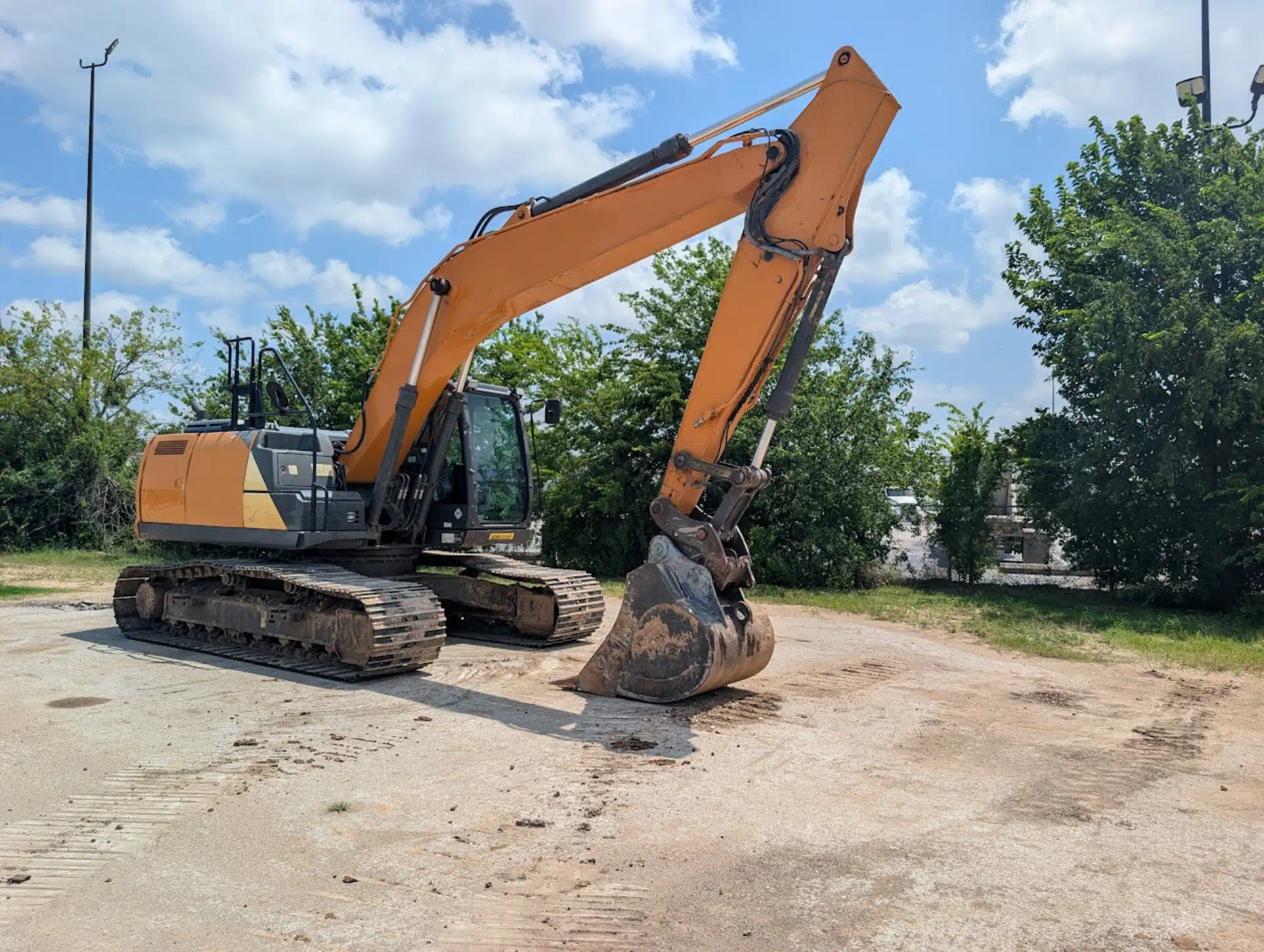 1109209--Case-CX210D-Excavators-Crawler-1920-3-1