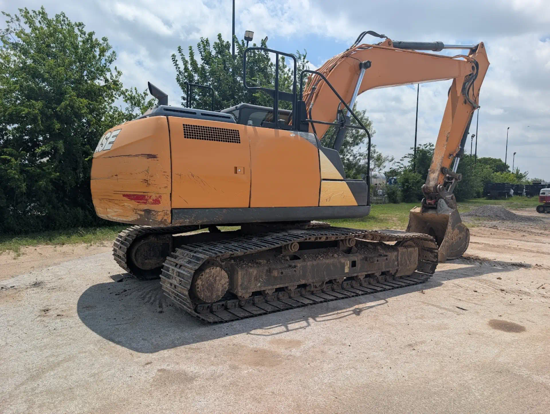 1109209--Case-CX210D-Excavators-Crawler-1920-4-1