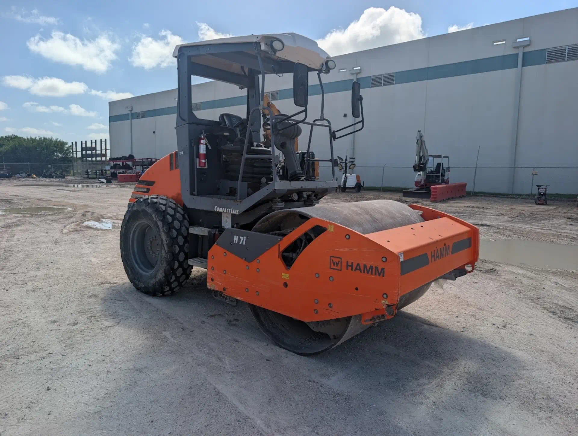 1109608--Hamm-H7i-Compactors-Smooth-Drum-1920-2-1