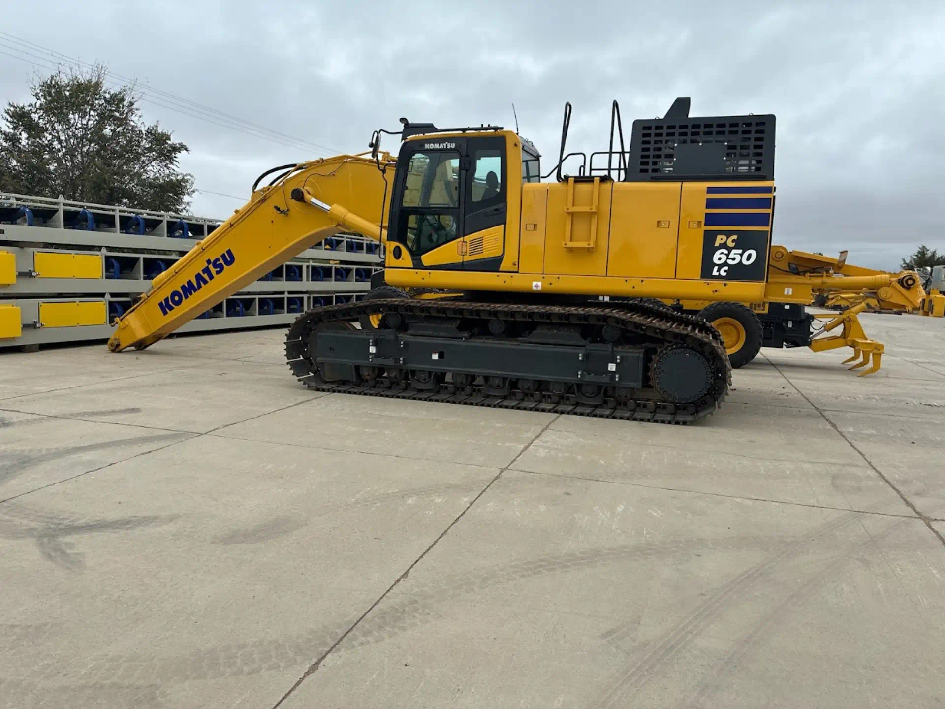 1110384--Komatsu-Komatsu-PC650LC-11-Excavators--1920-1-1