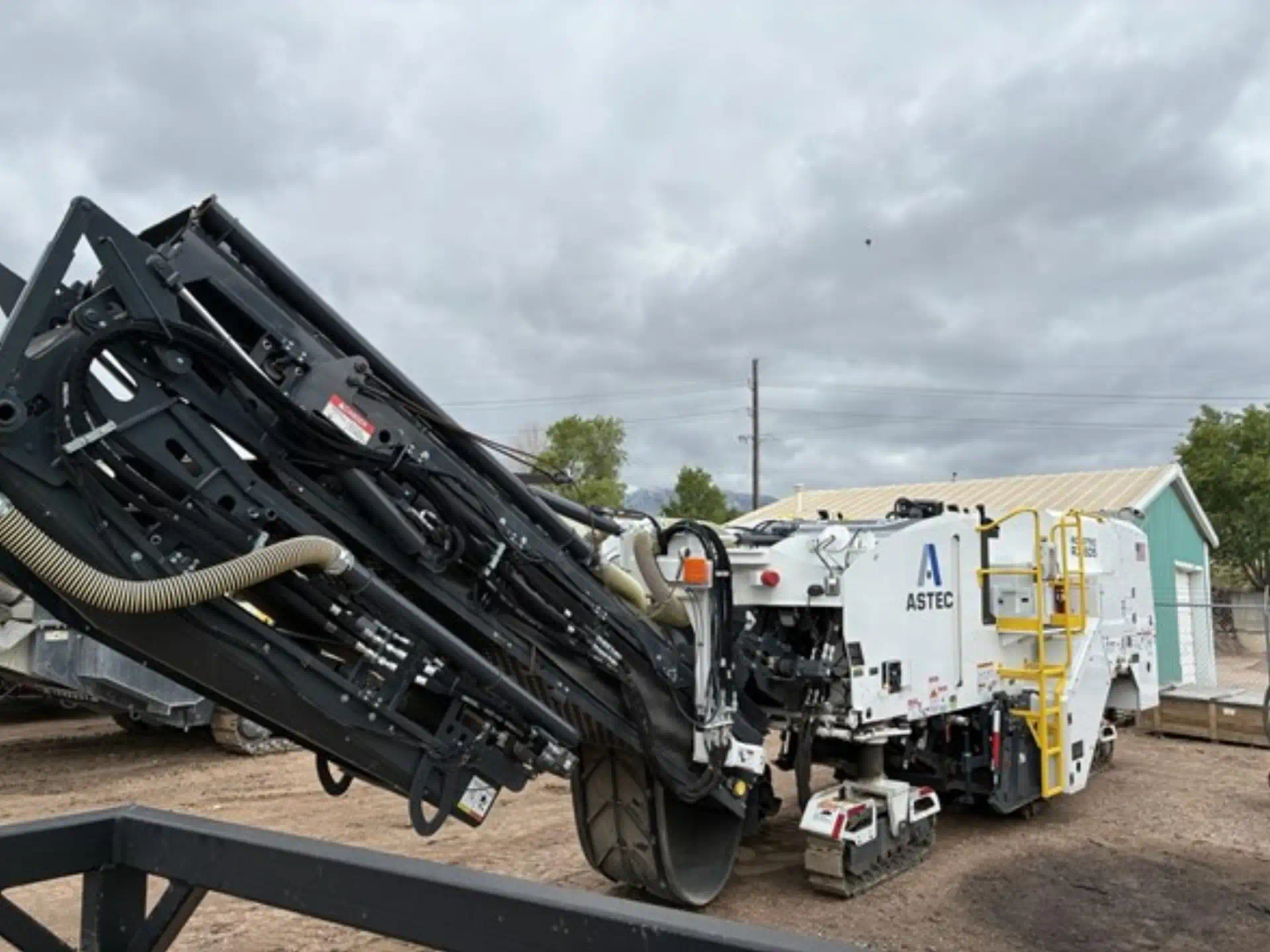 1110398--Roadtec-Roadtec-RX505E-4-Asphalt-I-Pavers-I-Concrete-Equipment--1920-1-1