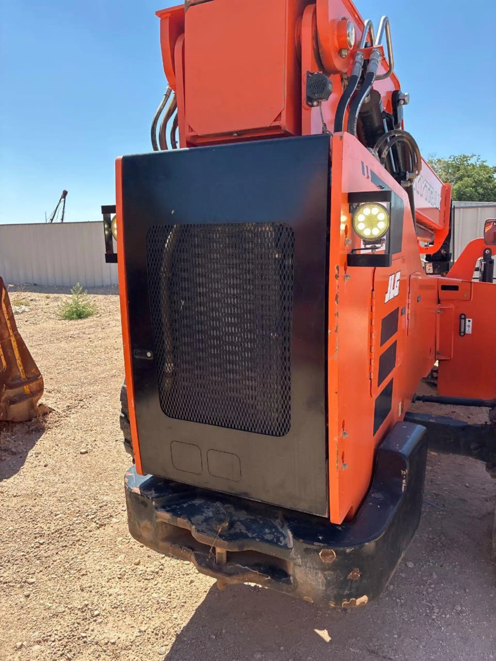 1110493--SkyTrak-Skytrak--JLG--10054-Lifts-Telehandlers-1920-3-1