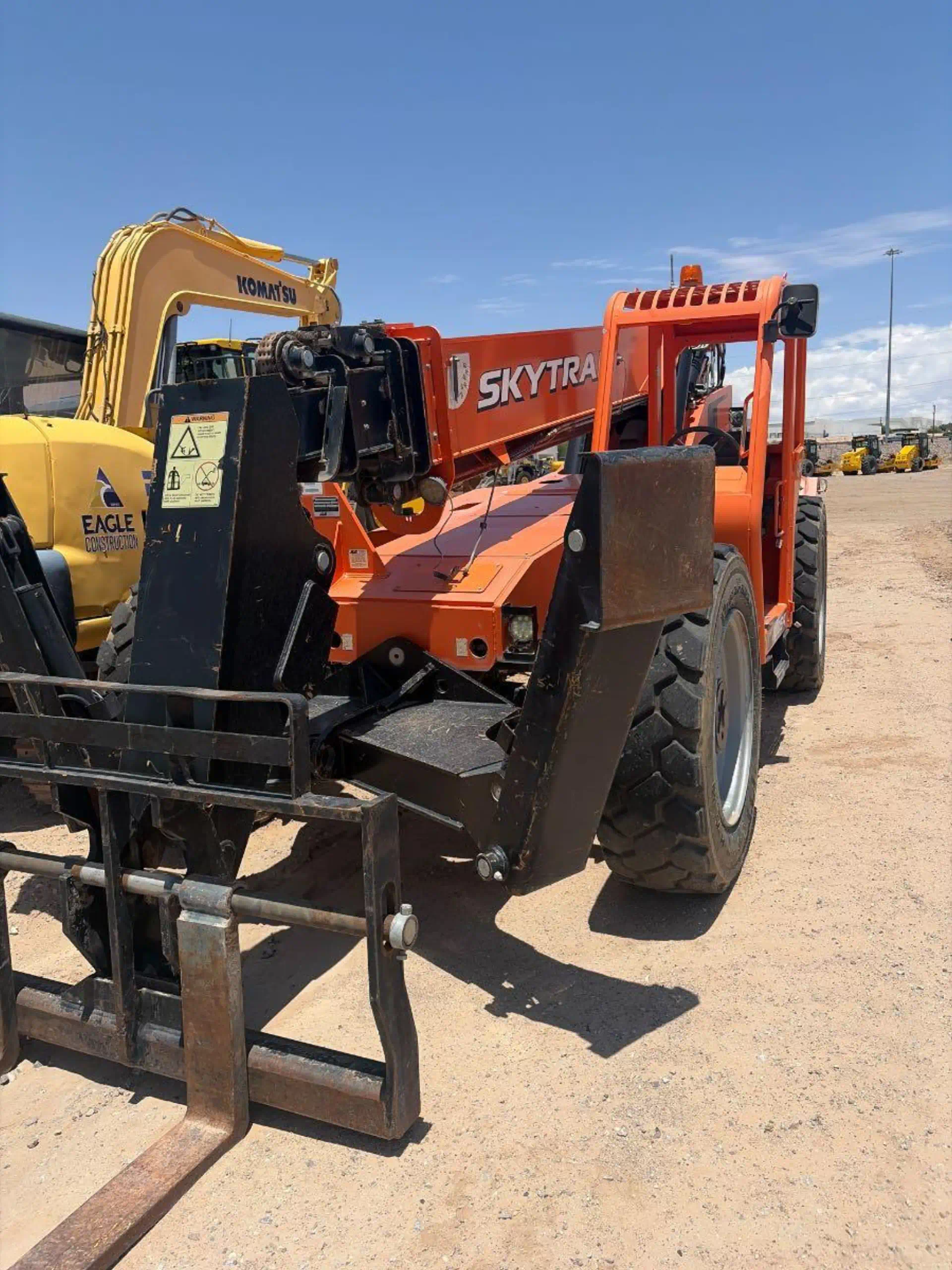 1110496--SkyTrak-Skytrak--JLG--10054-Lifts-Telehandlers-1920-1-1