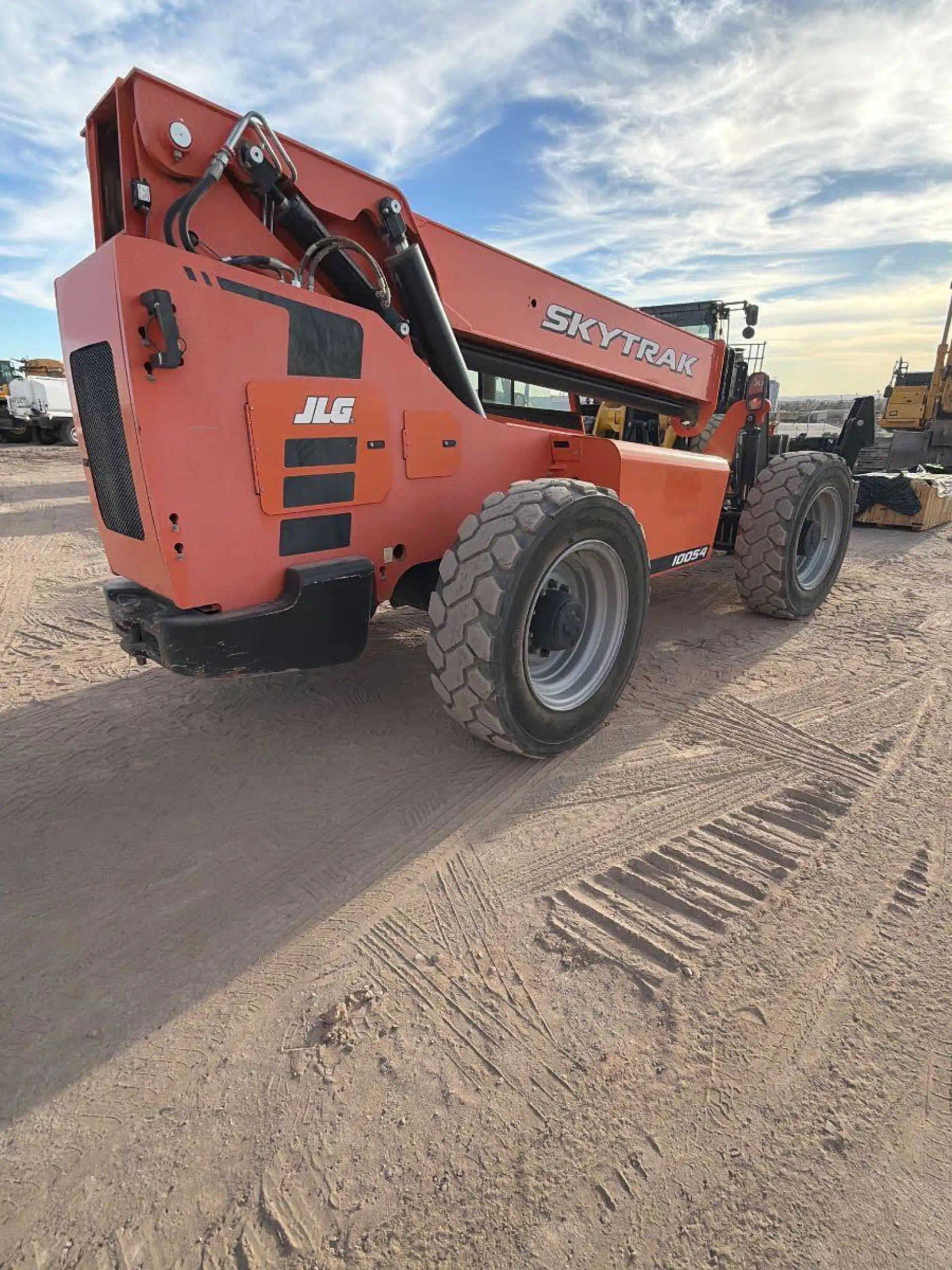1110913--JLG-Skytrak-10054-Lifts-Telehandlers-1920-1-1