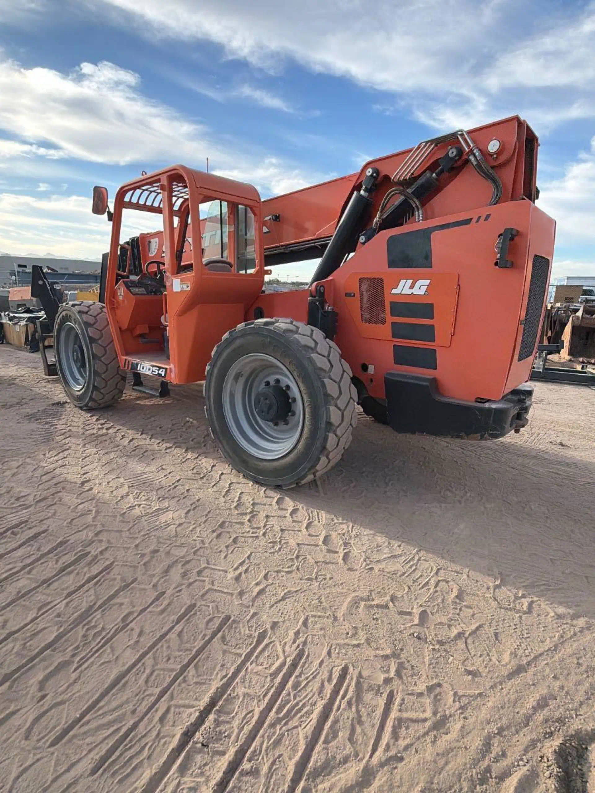 1110913--JLG-Skytrak-10054-Lifts-Telehandlers-1920-2-1