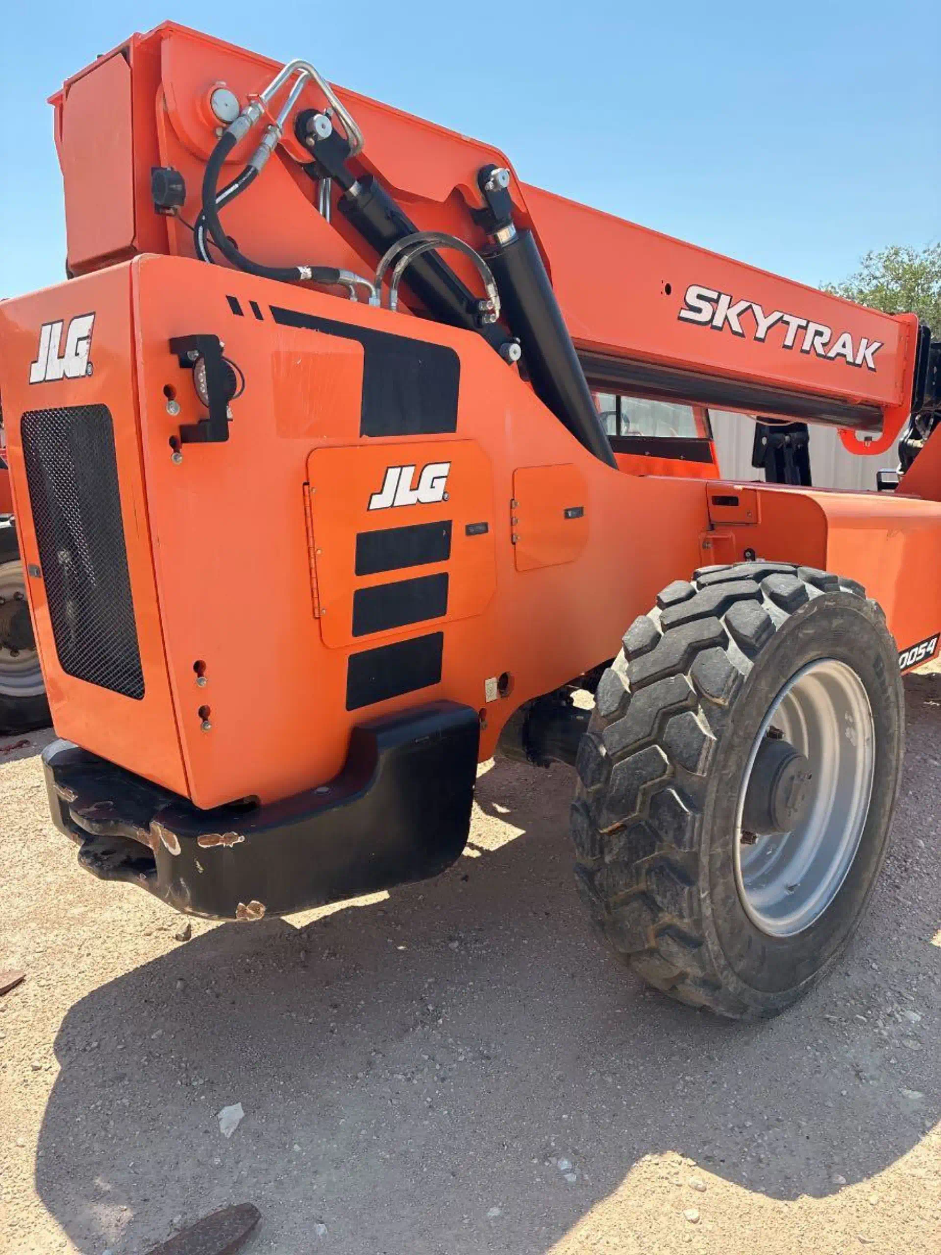 1110914--JLG-Skytrak-10054-Lifts-Telehandlers-1920-3-1