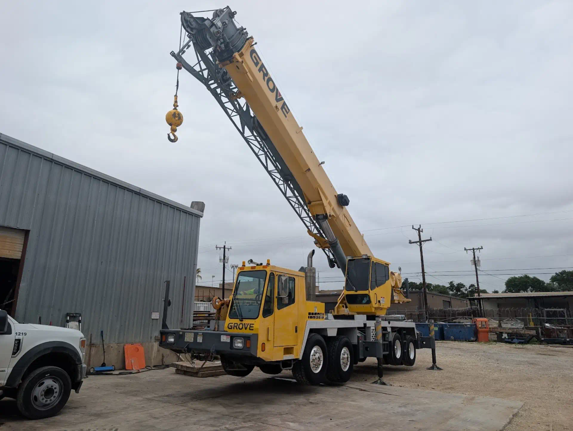1111219--Grove-TMS-700-E-Cranes-Lattice-Boom-Truck-Cranes-1920-3-1