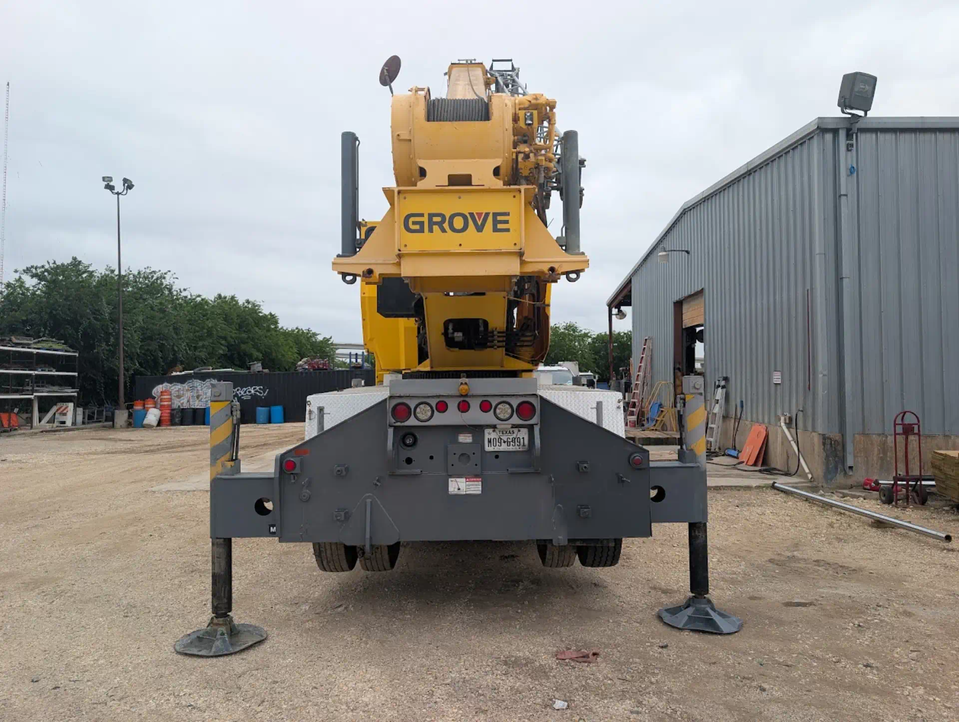1111219--Grove-TMS-700-E-Cranes-Lattice-Boom-Truck-Cranes-1920-4-1