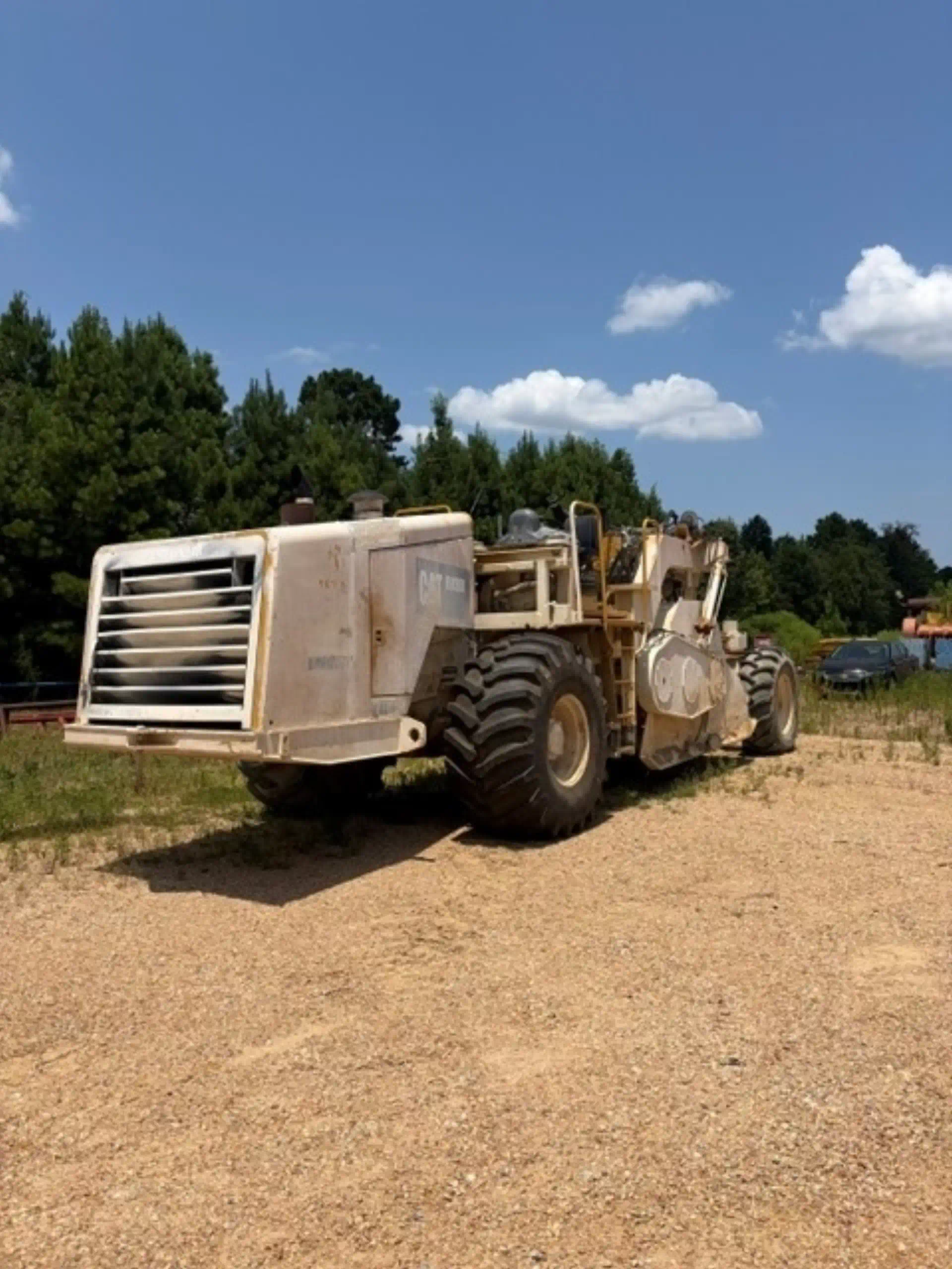 1111366--Caterpillar-RM300-Asphalt-I-Pavers-I-Concrete-Equipment-Soil-Stabilizers---Recyclers-1920-1-1