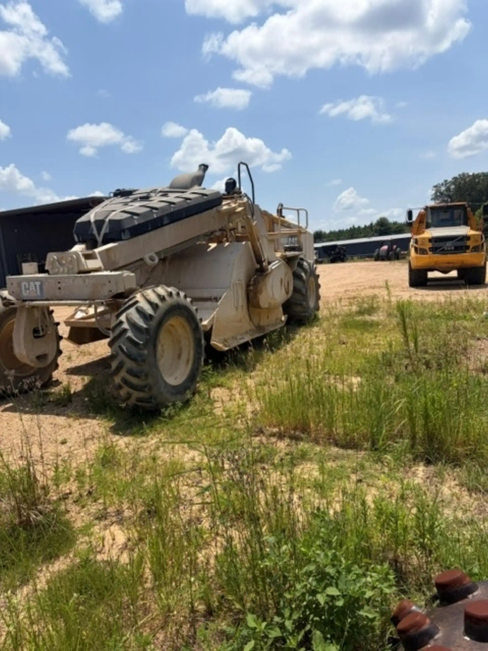 1111366--Caterpillar-RM300-Asphalt-I-Pavers-I-Concrete-Equipment-Soil-Stabilizers---Recyclers-1920-4-1