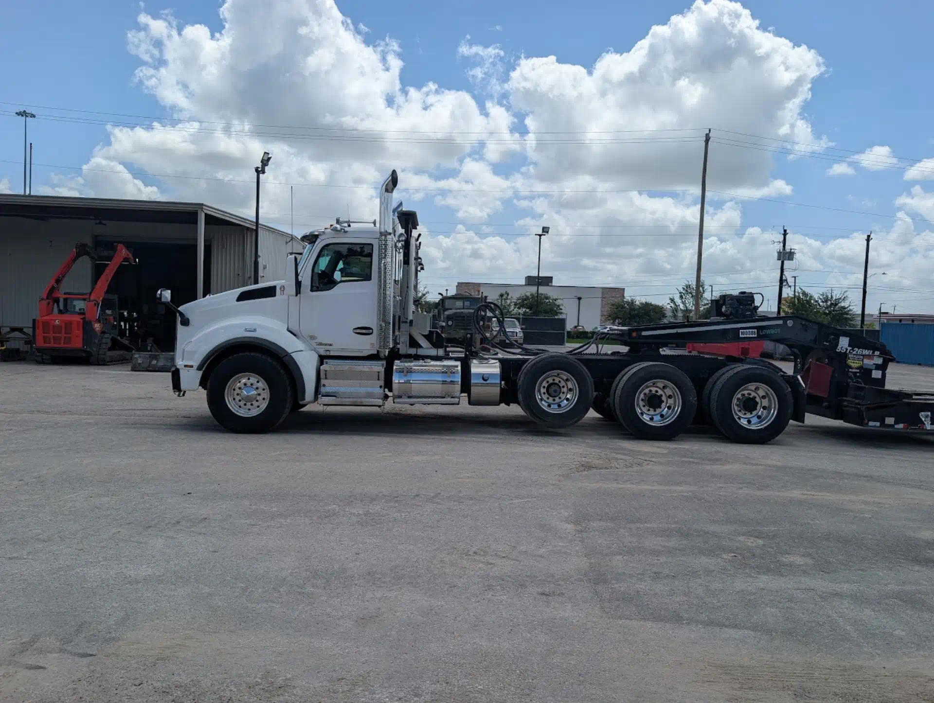 1111492--Kenworth-T880-Trucks-Haul-Truck-1920-2-1