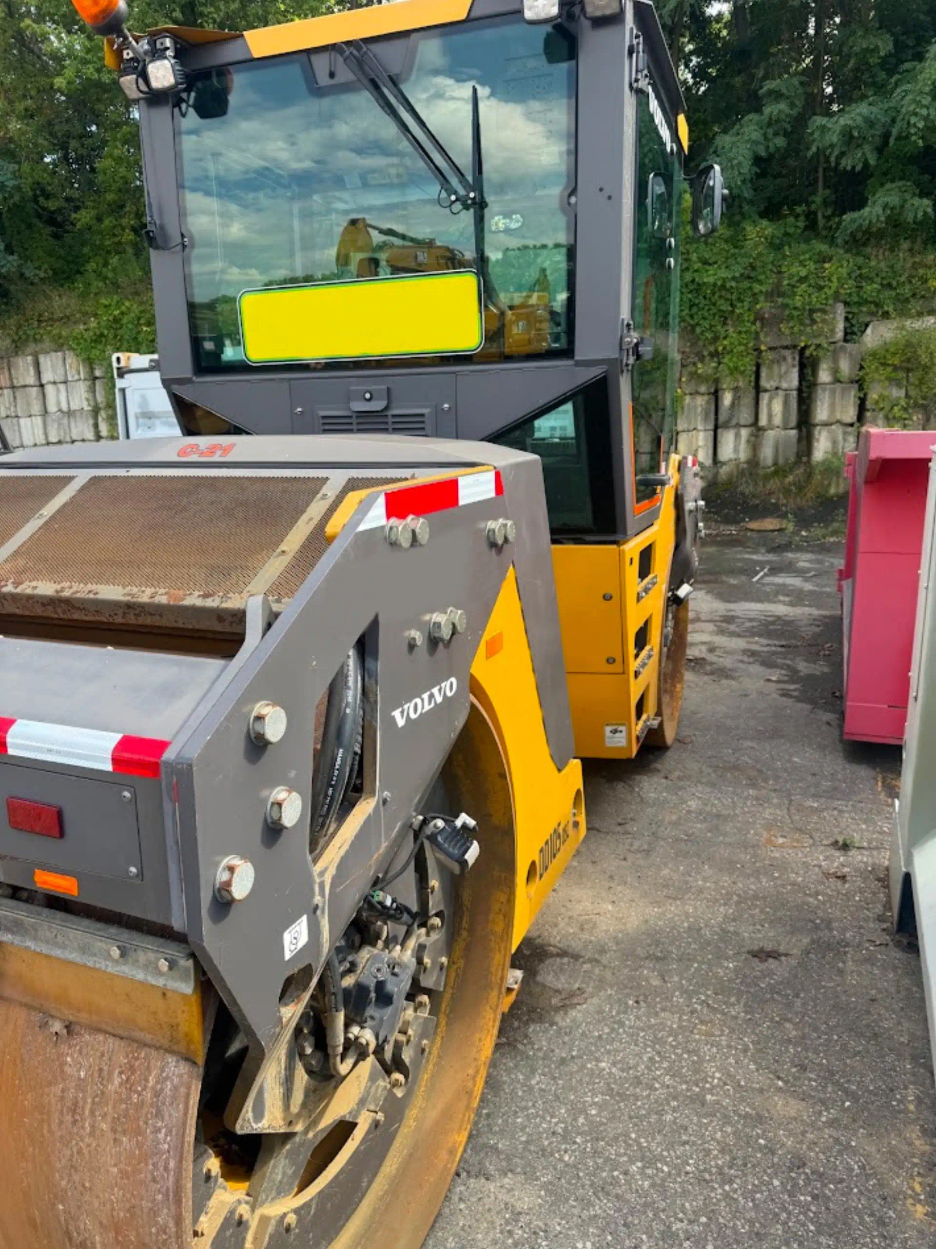 1118345--Volvo-DD105-Compactors-Smooth-Drum-1920-3-1