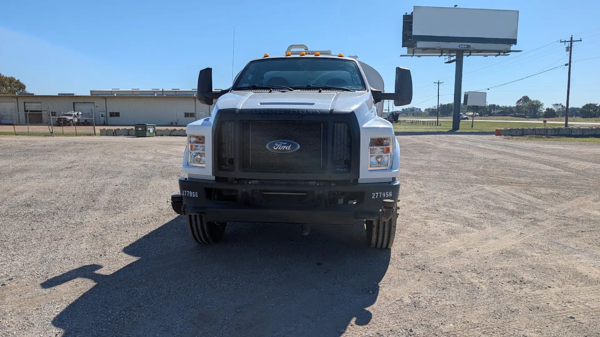 1128671--Ford-F750-Trucks-Water-Tank-Trucks-1920-3-1