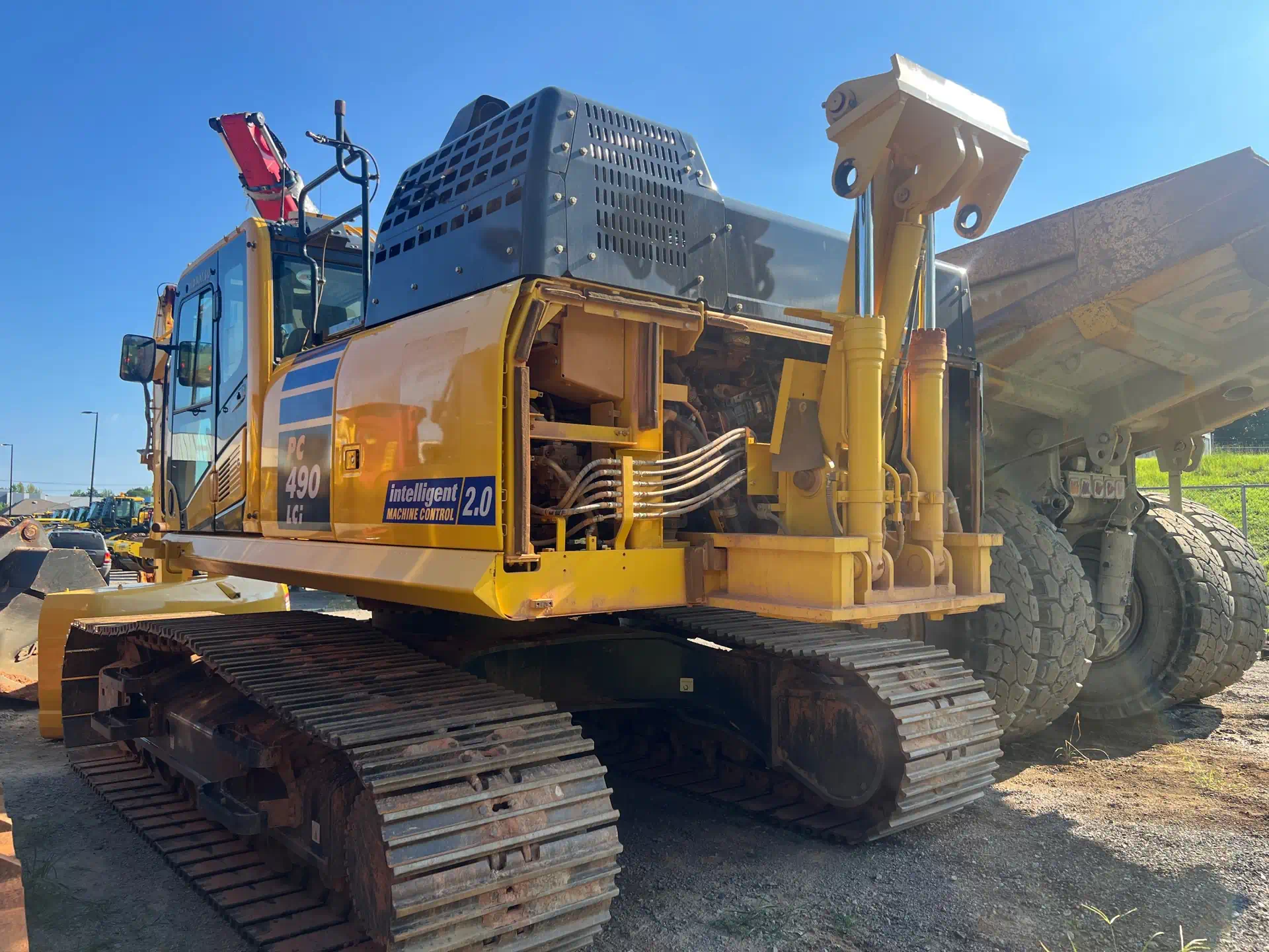 1133461--Caterpillar-PC490-Excavators--1920-3-1