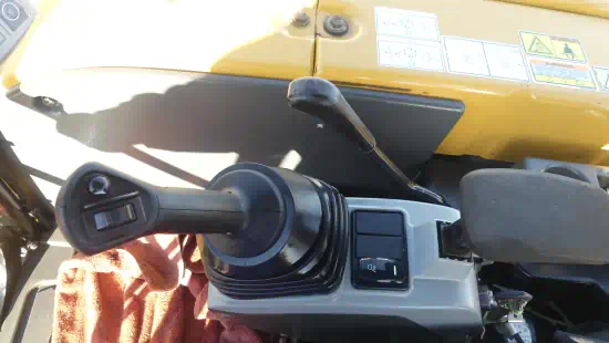 ./images/577238/550/577238-2019-Caterpillar-305E2-CR-Excavators-Mini--up-to-12-000-lbs--550-12-1.webp