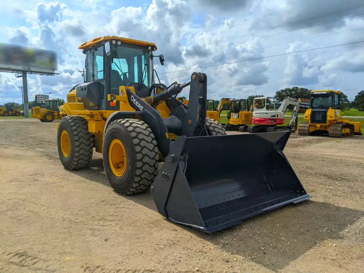 2019 Deere 544L