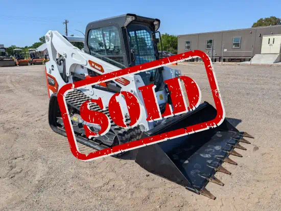 ./images/577309/550/1-577309-2023-Bobcat-T770-Skid-Steers-Track-550-34-1.webp