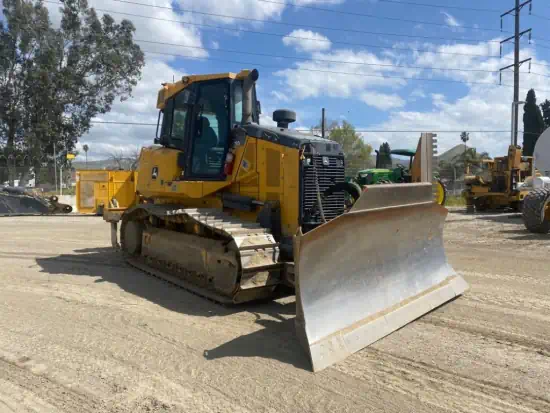 ./images/577746/550/577746_2018_Deere_750K_Dozers_Crawler_550_2-1.webp