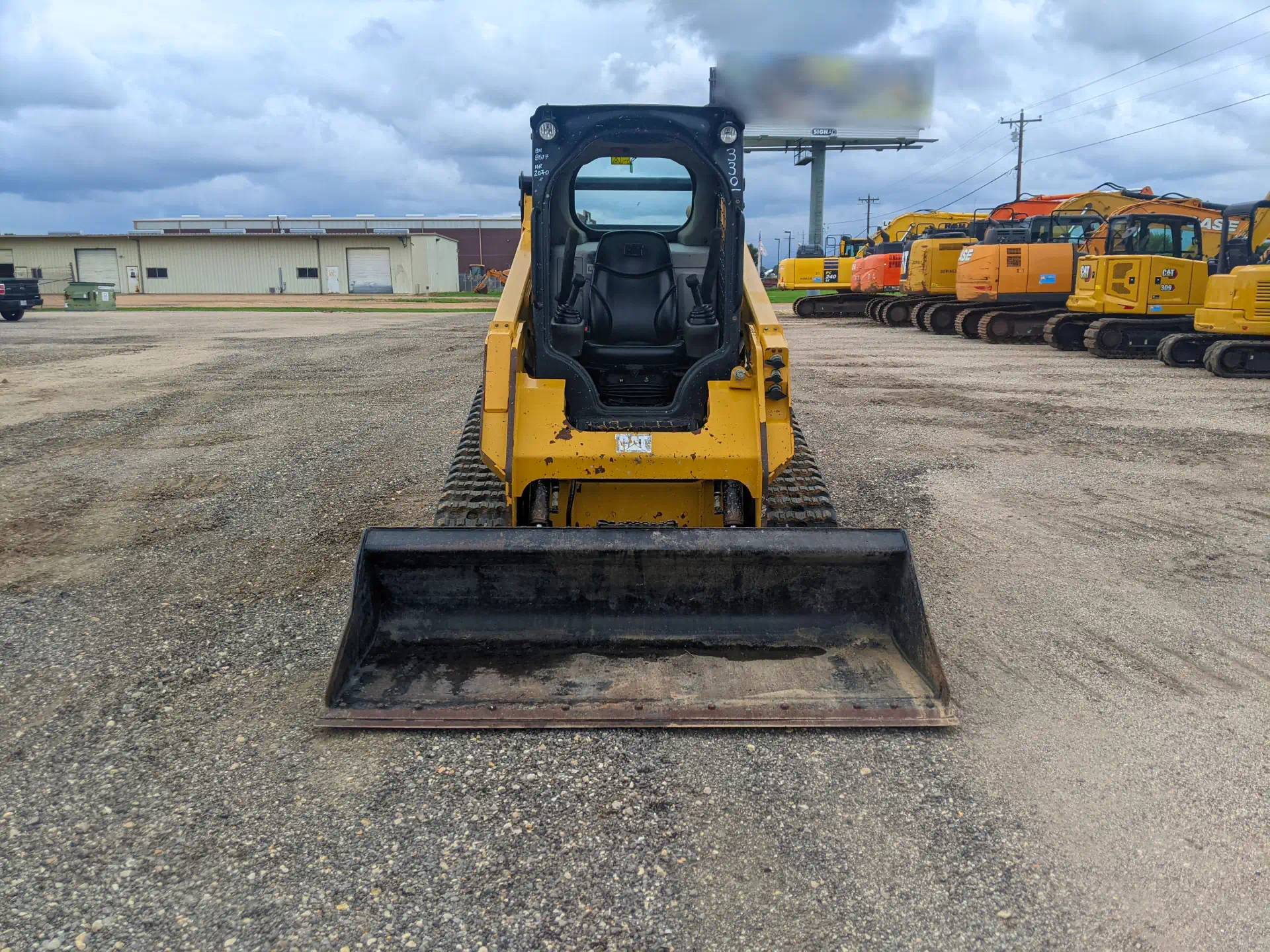 578568-2018-Caterpillar-259D-Skid-Steers-Track-1920-2-1