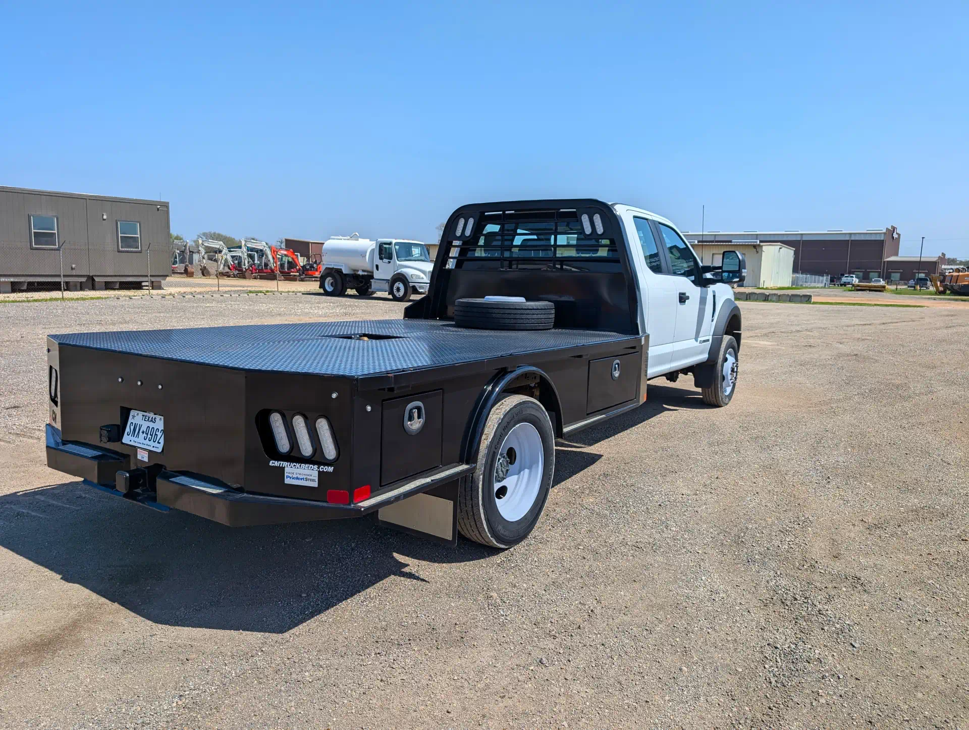 579586--Ford-F450-XL-Trucks-Flatbed-1920-3-1