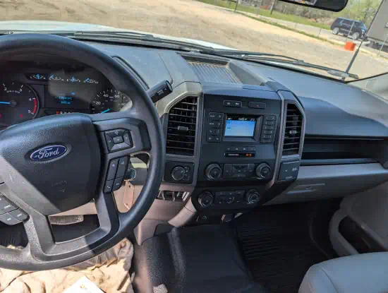 ./images/579586/550/579586-2022-Ford-F450-XL-Trucks-Flatbed-550-12-1.webp