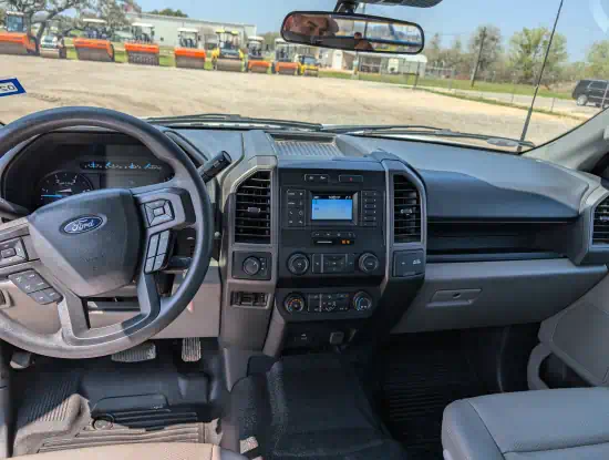 ./images/579586/550/579586-2022-Ford-F450-XL-Trucks-Flatbed-550-13-1.webp