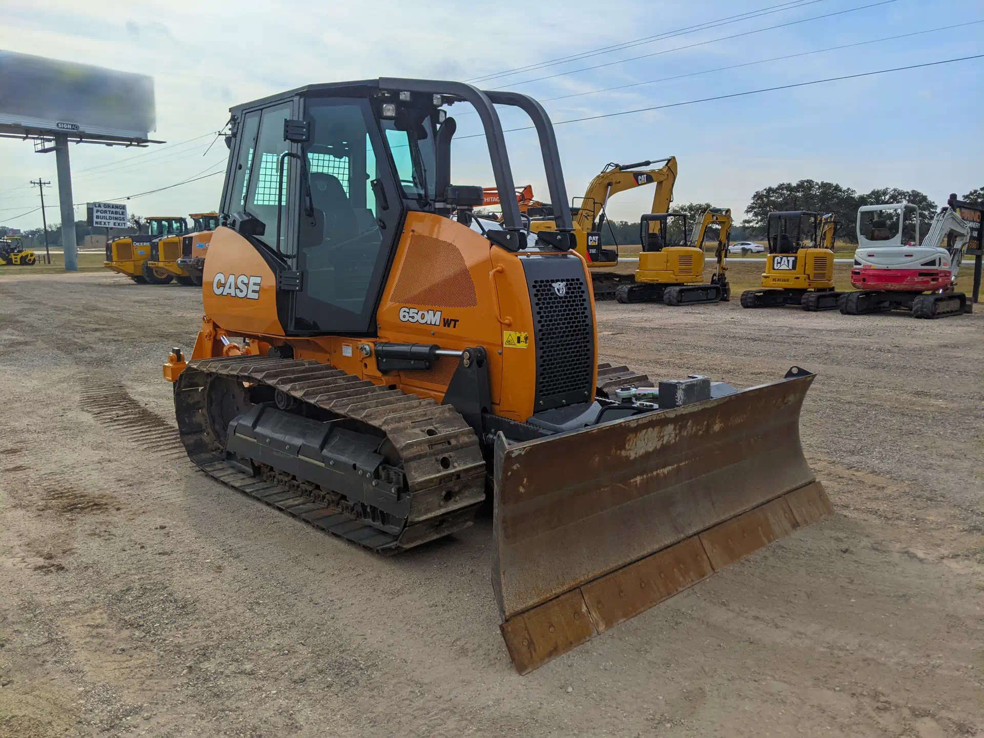 Rhino Machinery Case 650M WT