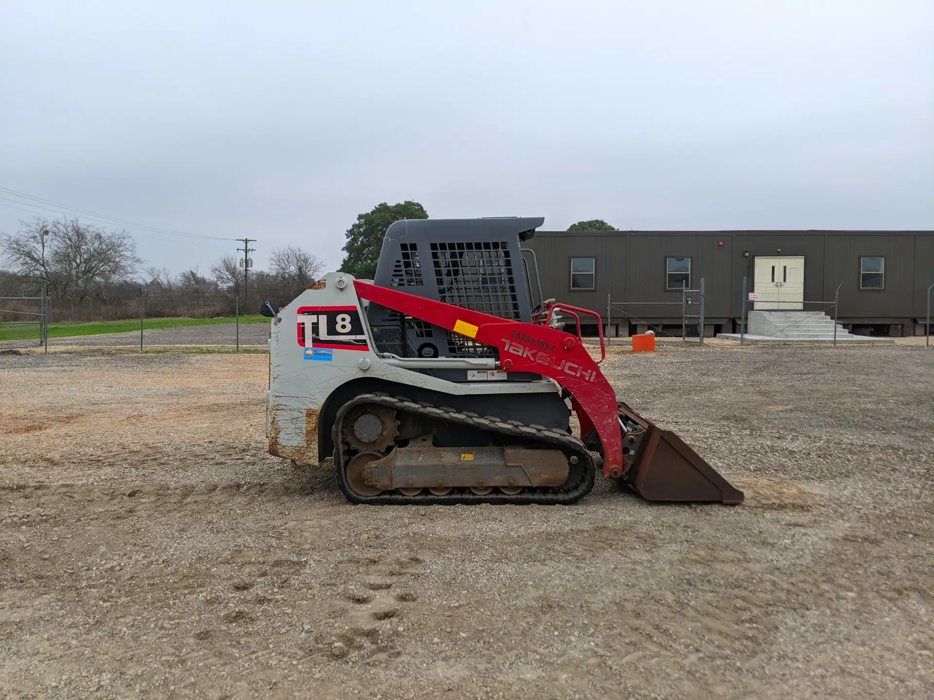 579785-2016-Takeuchi-TL8-Skid-Steers--1920-2-1