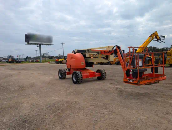 ./images/579812/550/579812-2015-JLG-450AJ-II-Lifts-Articulating-Boom-Lifts-550-1-1.webp