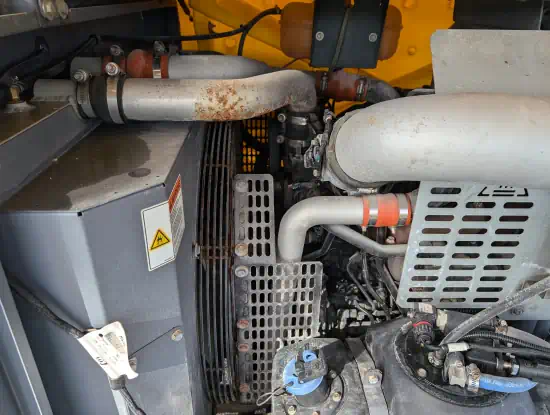 ./images/579816/550/579816-2017-Atlas-Copco-XAS440JD-T4F-Air-Compressors--550-11-1.webp