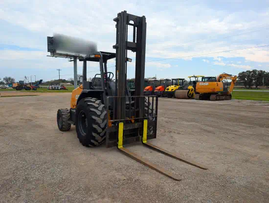 ./images/579821/550/579821-2018-Case-586H-Lifts-Rough-Terrain-Forklifts-550-1-1.webp