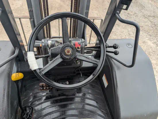 ./images/579821/550/579821-2018-Case-586H-Lifts-Rough-Terrain-Forklifts-550-11-1.webp