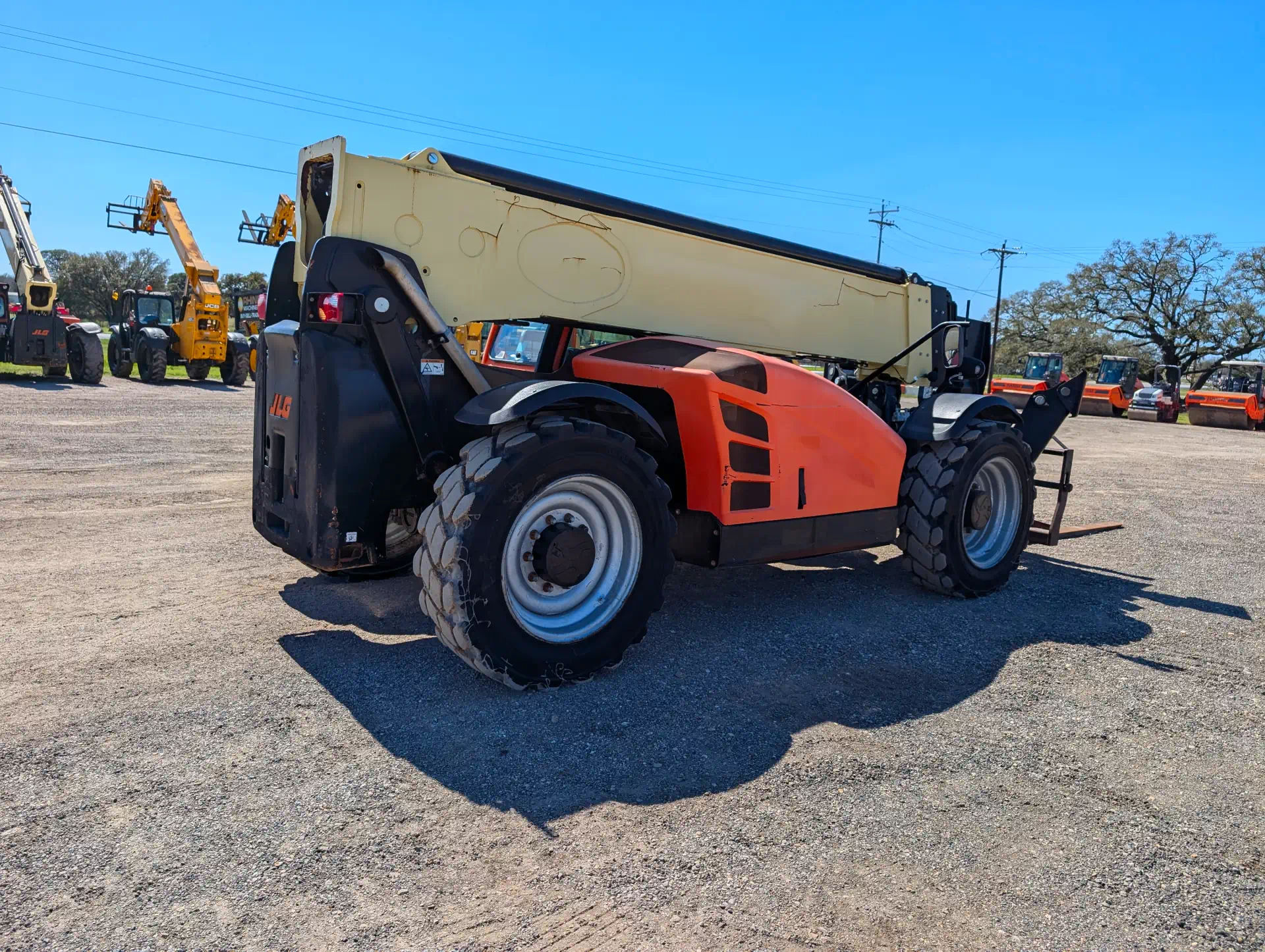 579828-2017-JLG-1255-Lifts-Telehandlers-1920-3-1