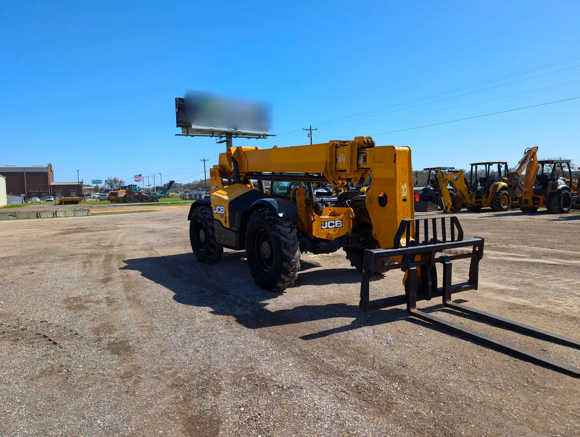 579830-2017-JCB-507-42-Lifts-Telehandlers-1920-1-1