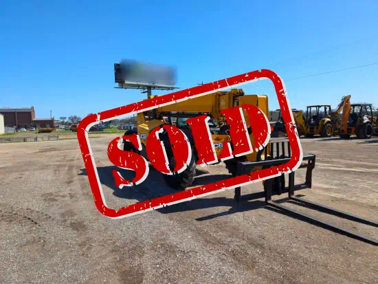 ./images/579830/550/1-579830-2017-JCB-507-42-Lifts-Telehandlers-550-25-1.webp