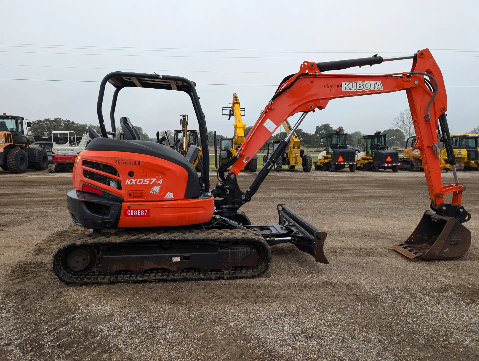 579837-2018-Kubota-KX057-4R1A-Excavators-Mini--up-to-12-000-lbs--1920-2-1