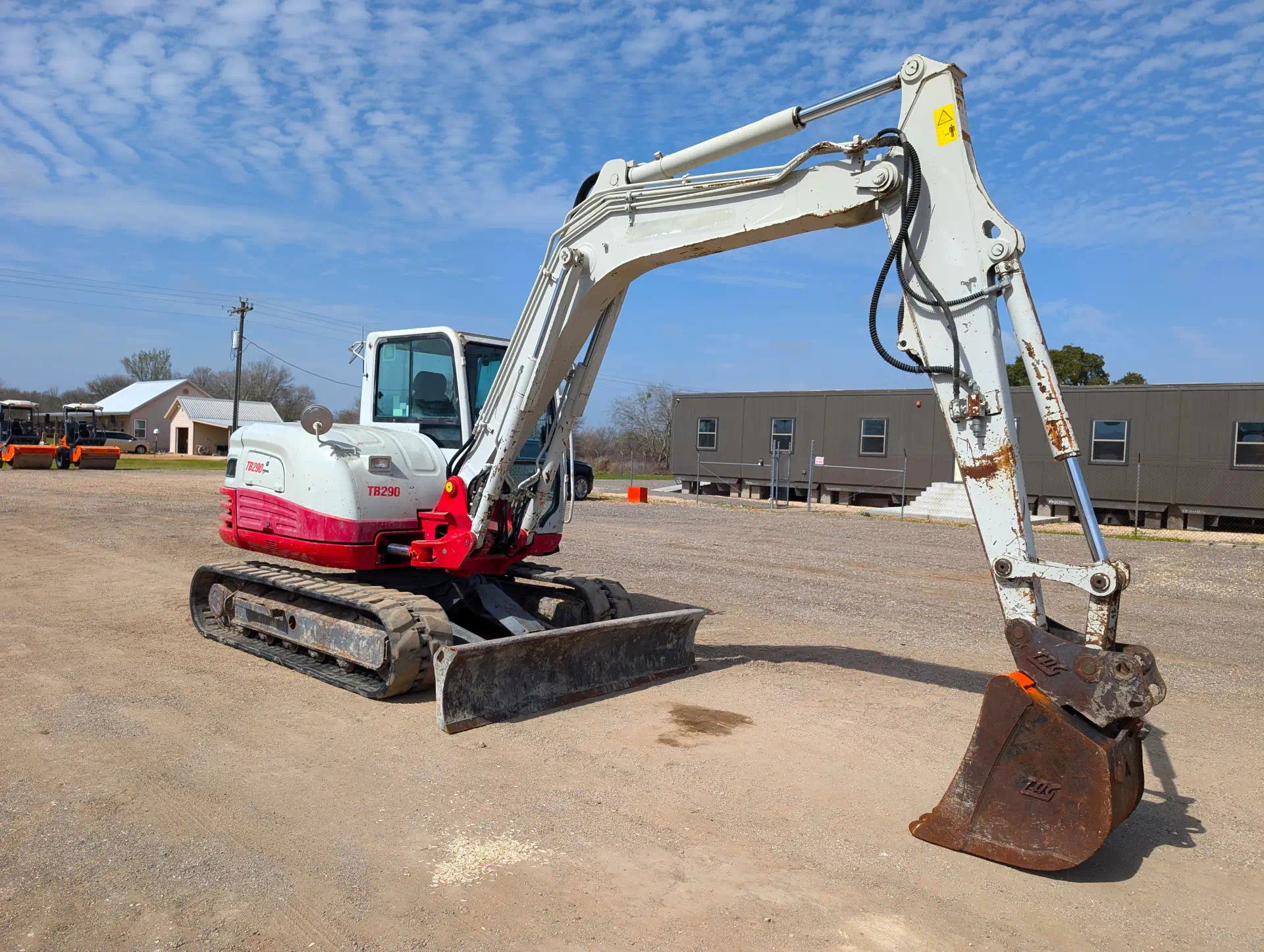 579846-2017-Takeuchi-TB290-Excavators-Crawler-1920-1-1