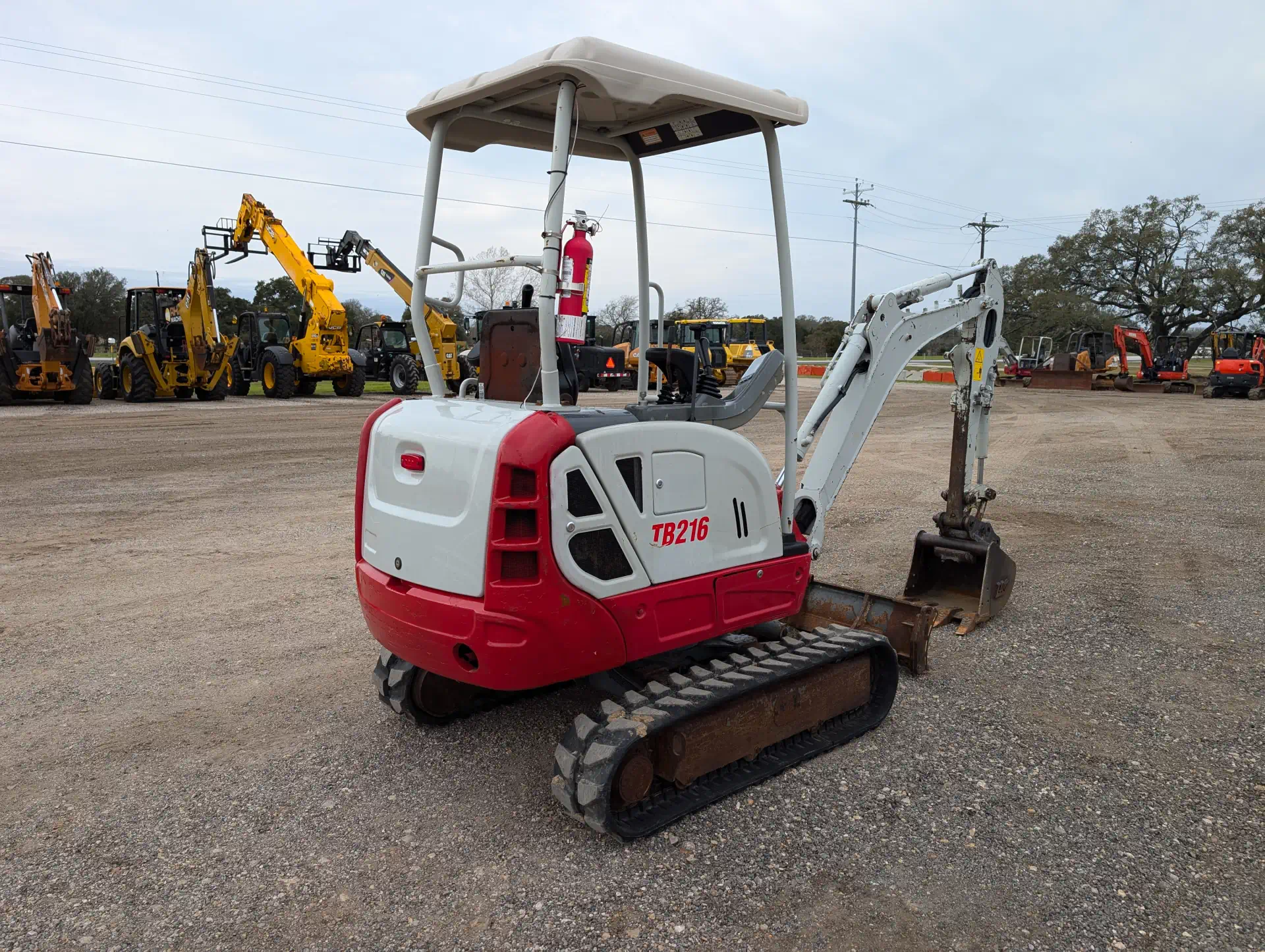 579852-2019-Takeuchi-TB216-Excavators-Mini--up-to-12-000-lbs--1920-3-1