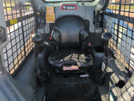 ./images/579861/550/579861-2021-Bobcat-S62-Skid-Steers-Track-550-13-1.webp