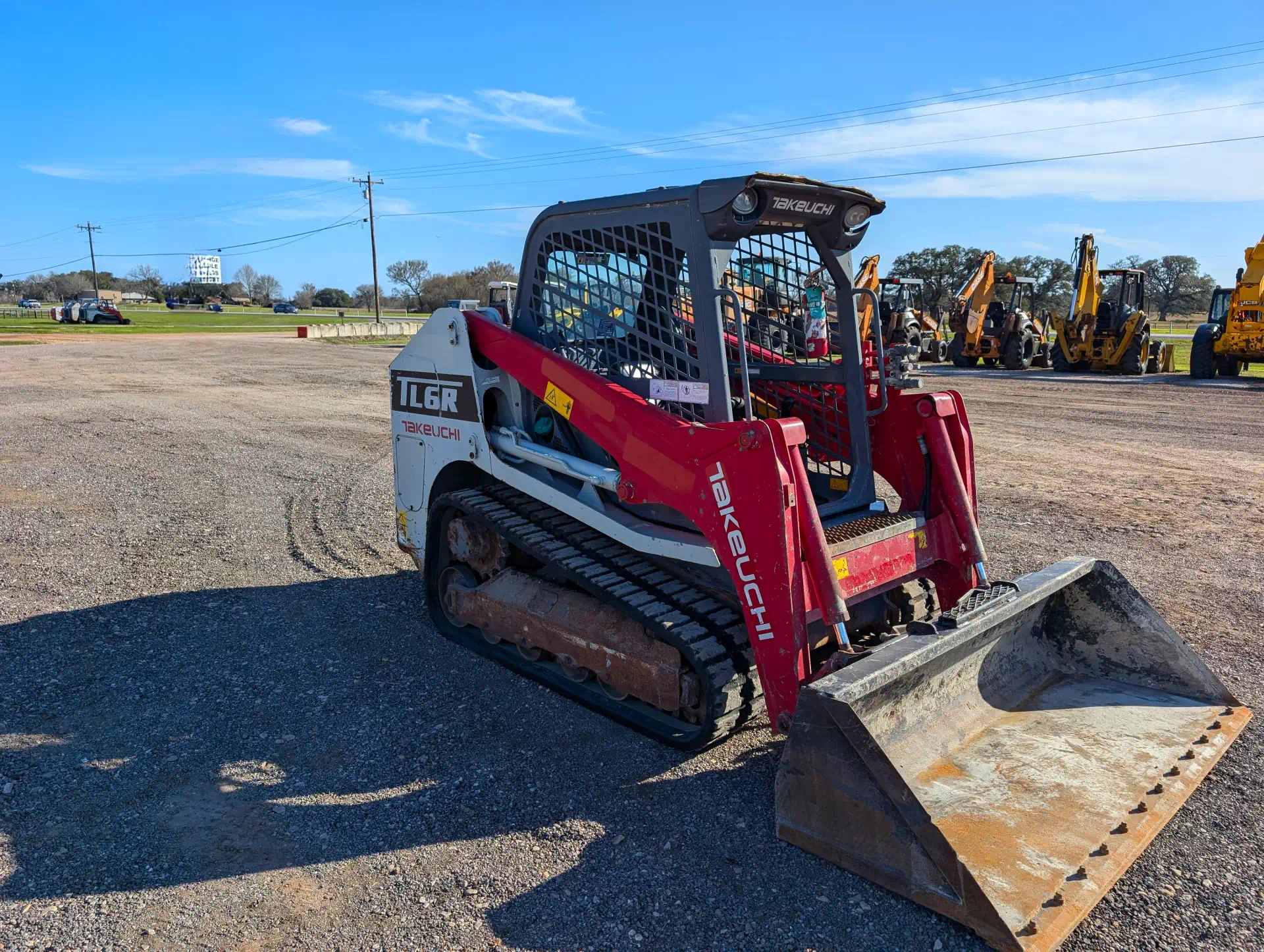 579872-2018-Takeuchi-TL6R-Skid-Steers-Track-1920-1-1