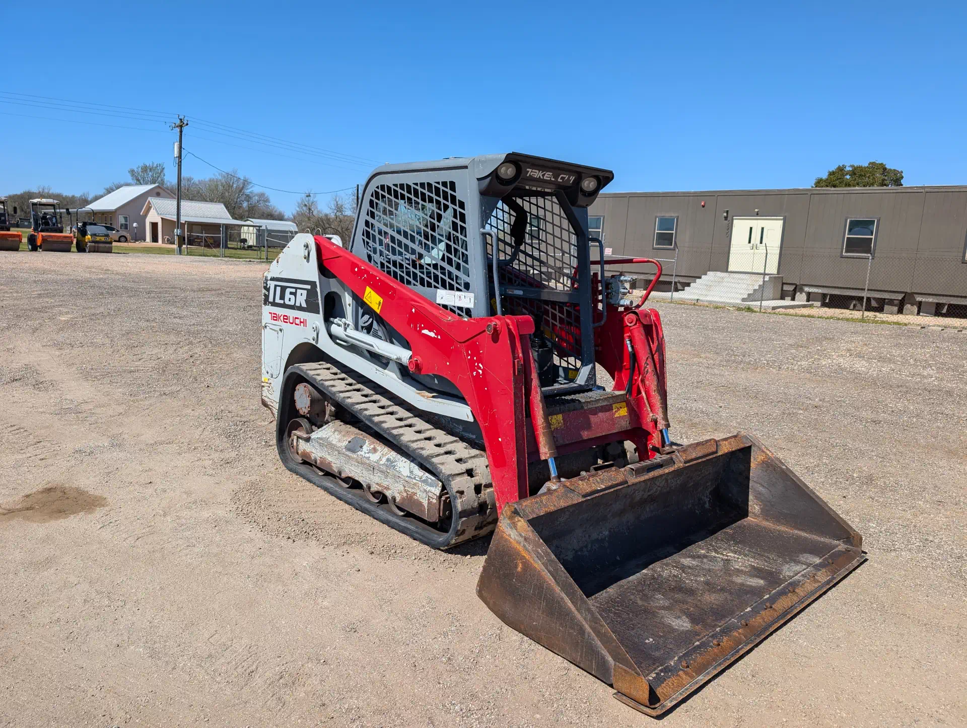 579873-2019-Takeuchi-TL6R-Skid-Steers-Track-1920-1-1