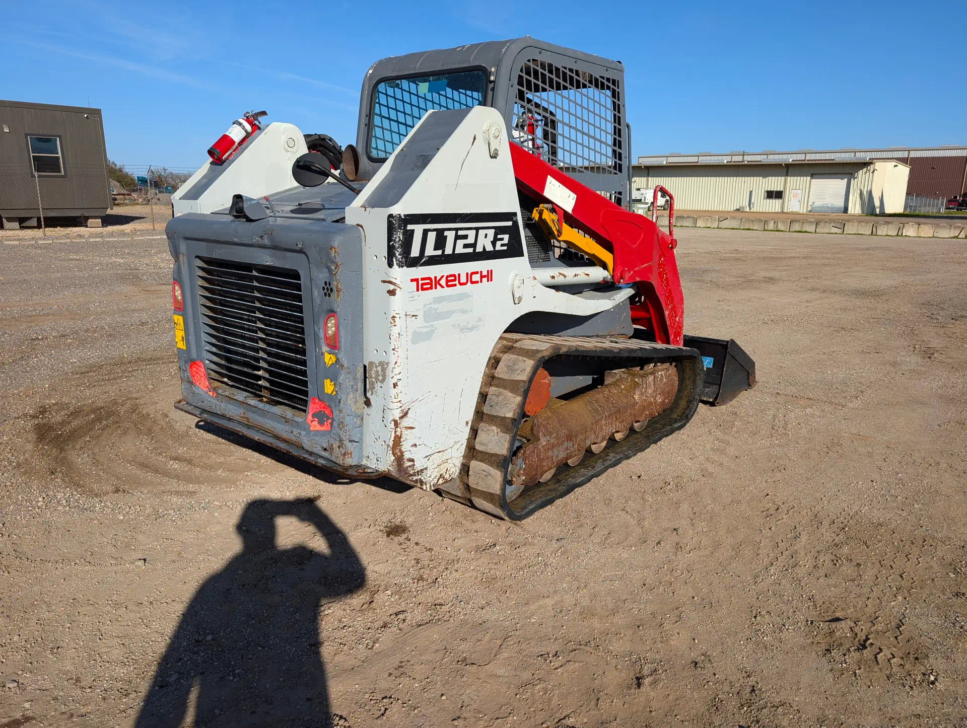 579888-2017-Takeuchi-TL12R2-Skid-Steers-Track-1920-3-1