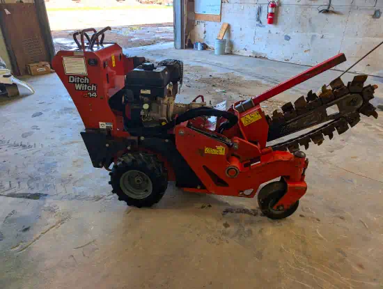 ./images/579893/550/579893-2018-Ditch-Witch-C14-Trenchers---Cable-Plows--550-4-1.webp