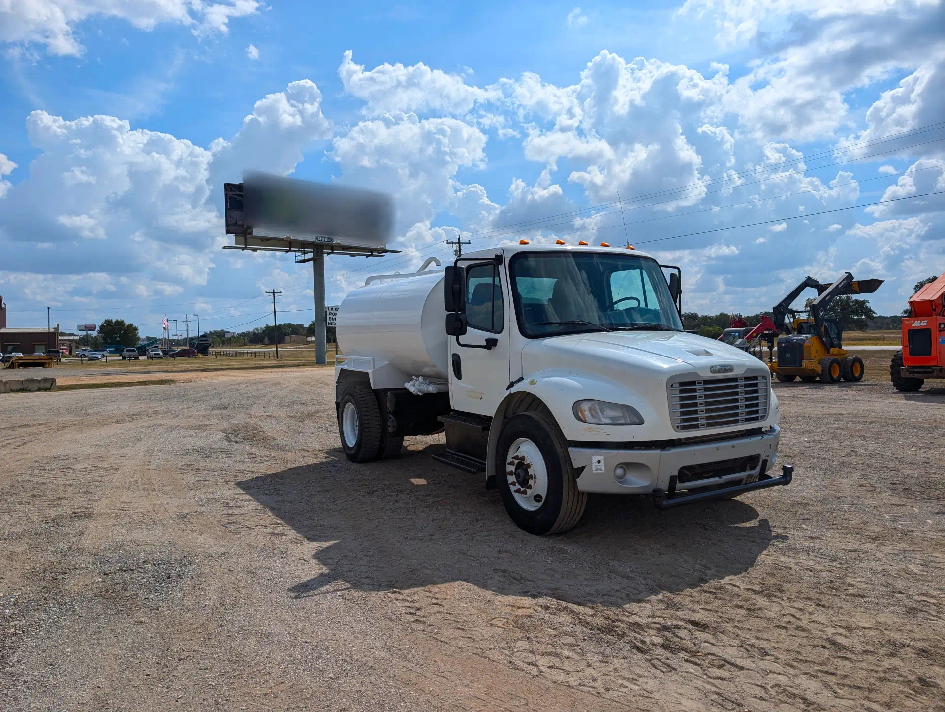 579897--Freightliner-M2-106-Trucks-Water-Tank-Trucks-1920-1-1