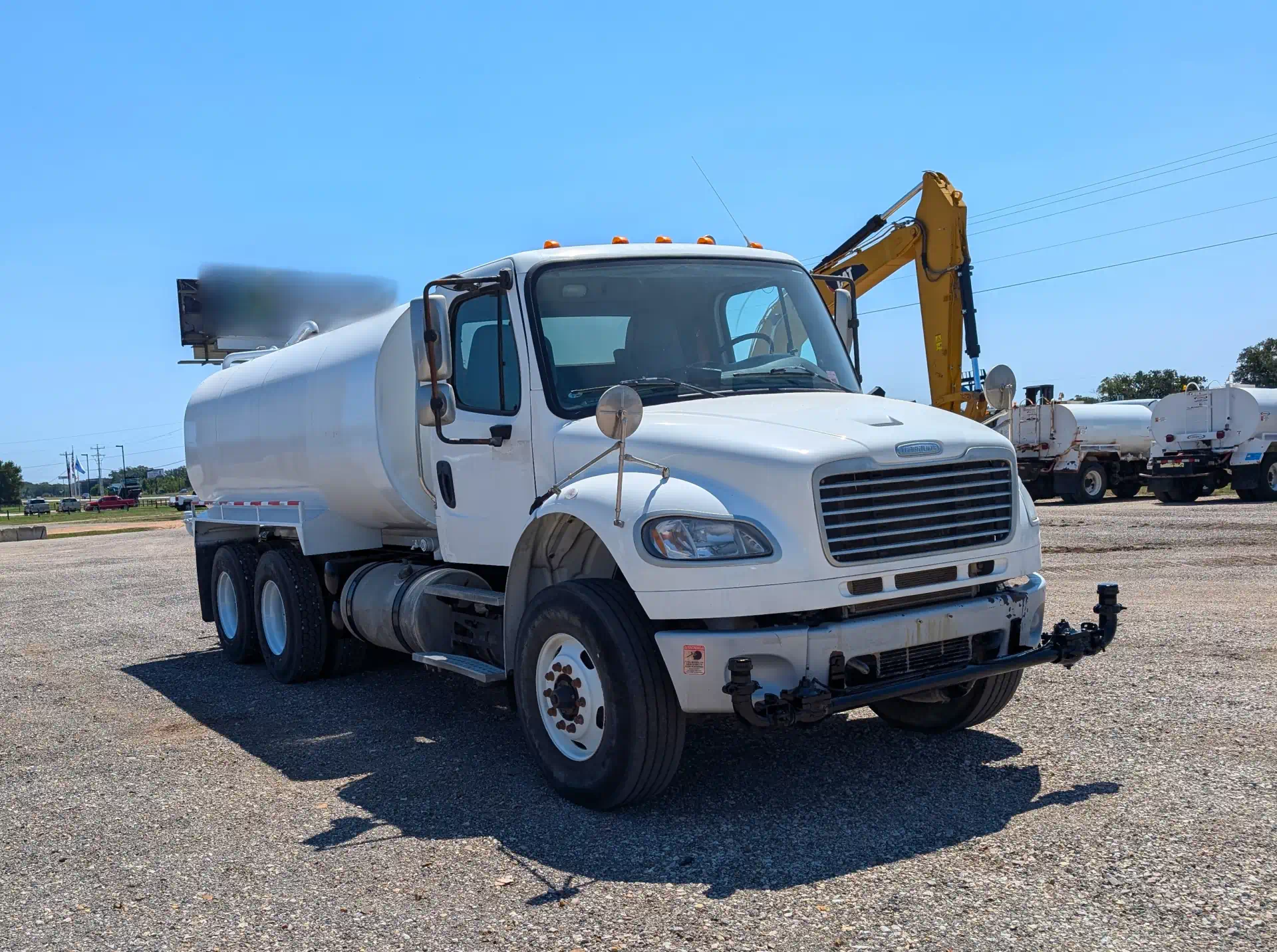 579899--Freightliner-M2-106-Trucks-Water-Tank-Trucks-1920-1-1