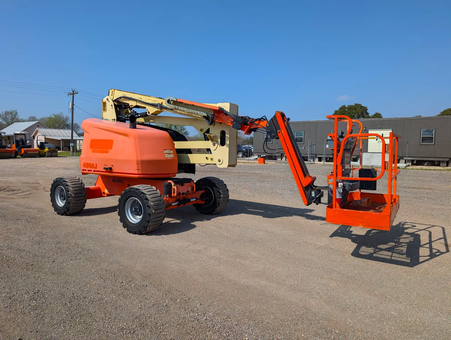 579920-2016-JLG-450AJ-Lifts-Articulating-Boom-Lifts-1920-1-1