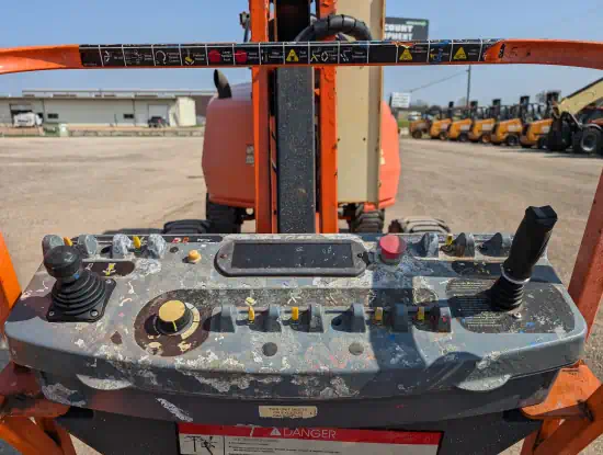 ./images/579920/550/579920-2016-JLG-450AJ-Lifts-Articulating-Boom-Lifts-550-10-1.webp