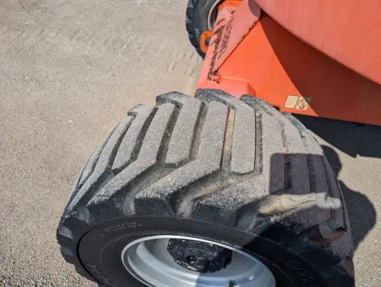 ./images/579920/550/579920-2016-JLG-450AJ-Lifts-Articulating-Boom-Lifts-550-11-1.webp